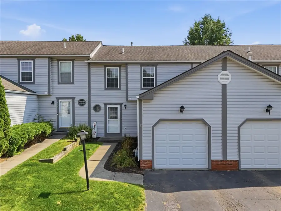 857 Sunset Cir, Cranberry, PA 16066 - #2