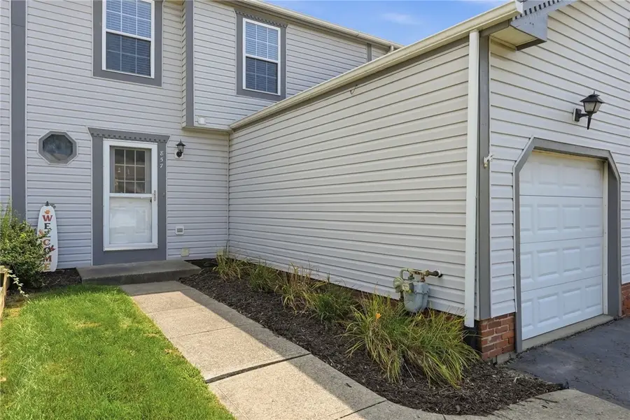 857 Sunset Cir, Cranberry, PA 16066 - #3