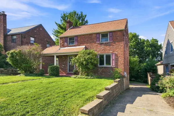 529 Old Farm Road, Pittsburgh, PA 15234