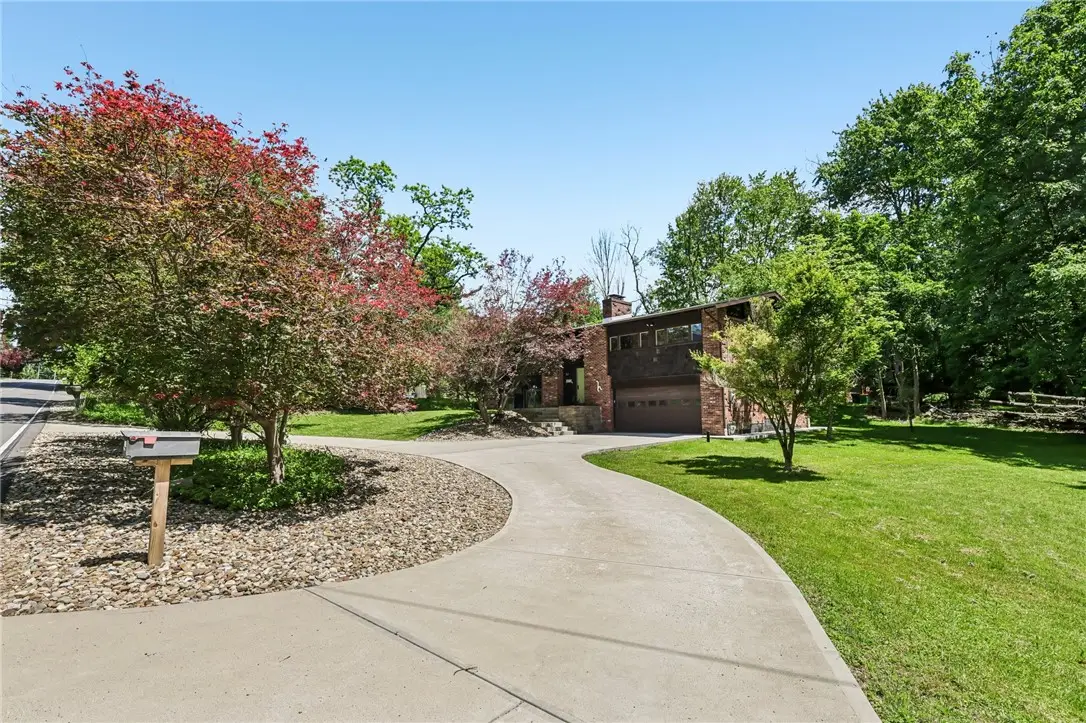 2772 Clearview Rd, Allison Park, PA 15101 - #1