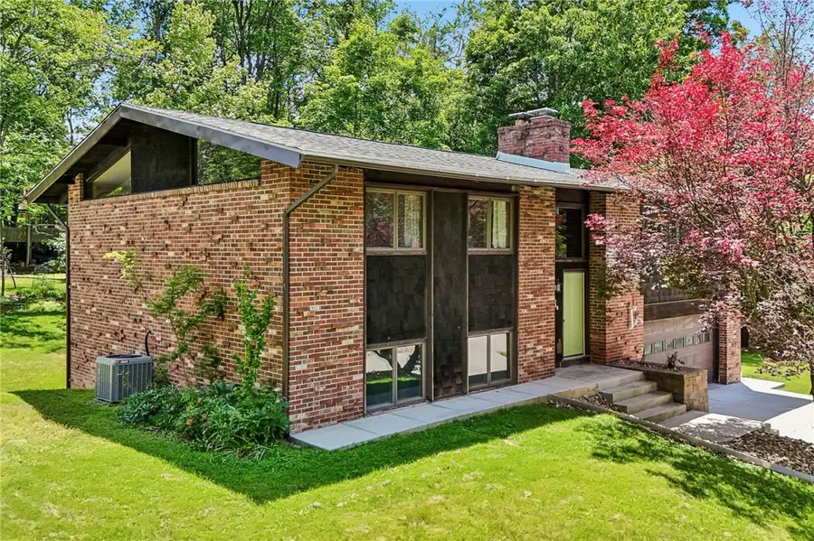 2772 Clearview Rd, Allison Park, PA 15101 - #2
