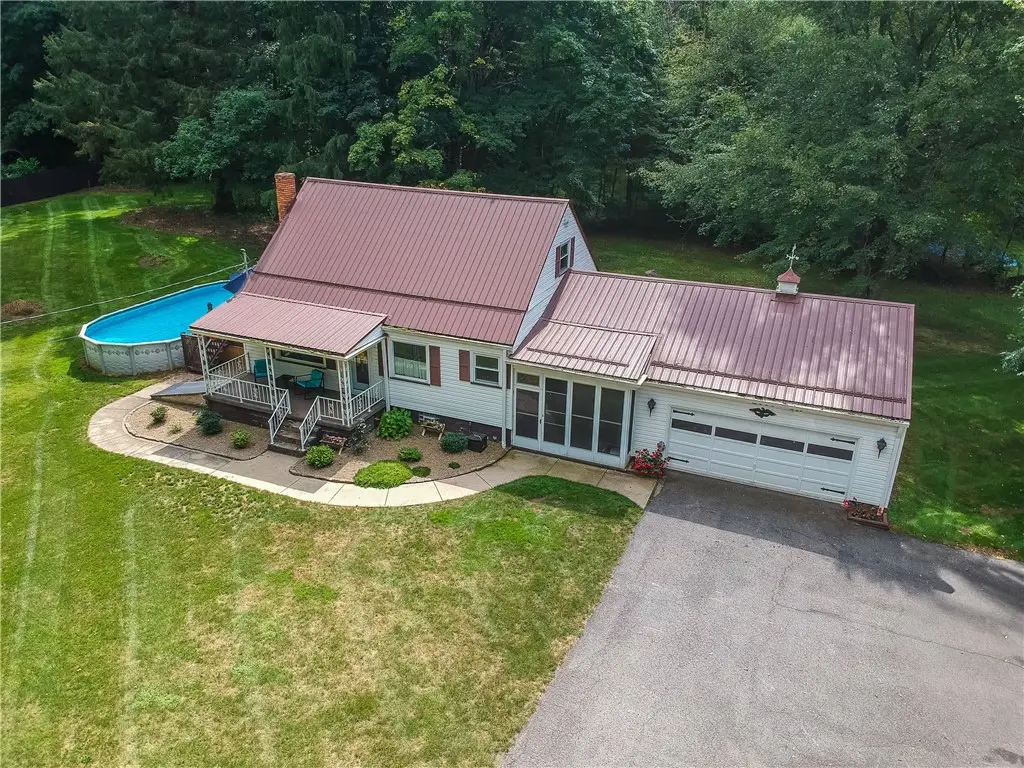 2030 Bennetts Run Rd, Beaver Falls, PA 15010 - #1