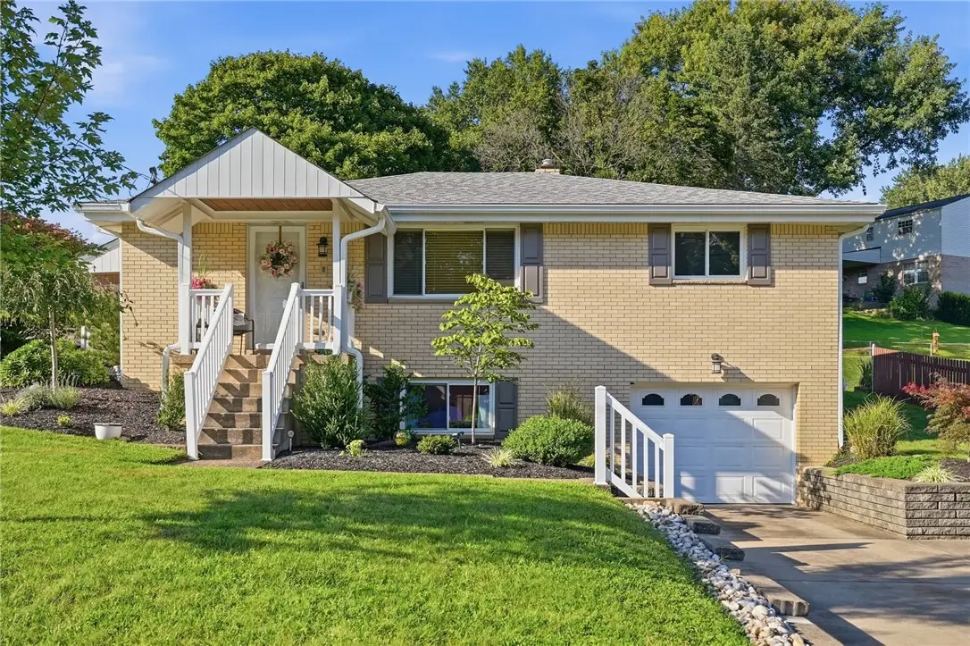 13 Eichelberger Dr, Coraopolis, PA 15108 - #1