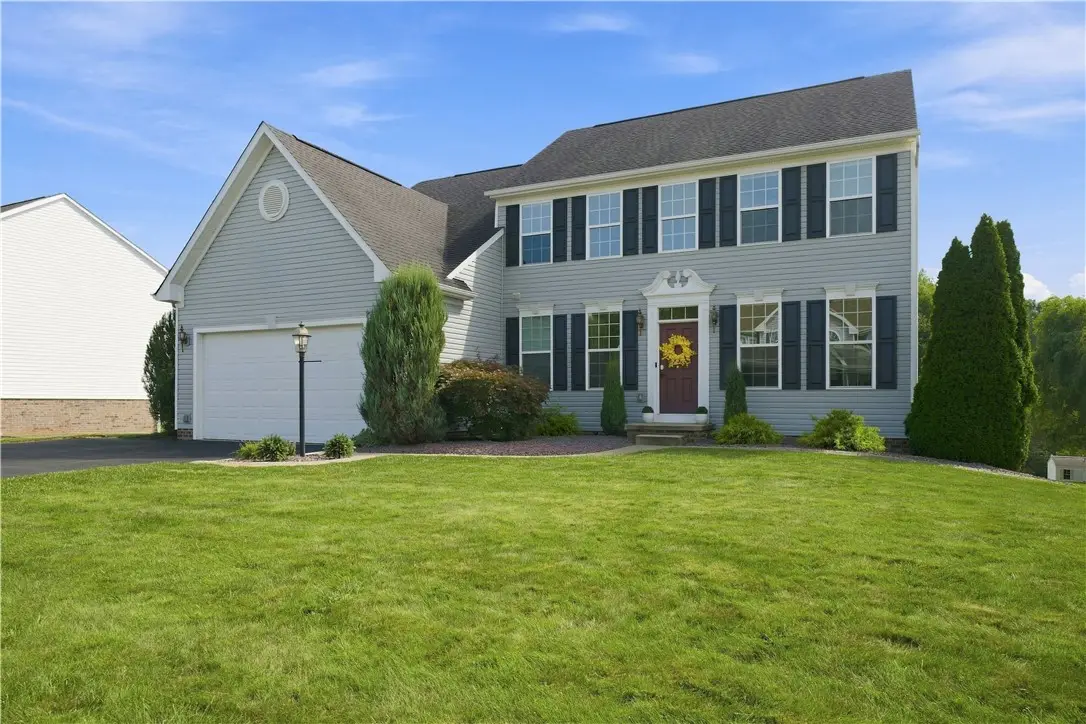 10800 Gasson Dr, Irwin, PA 15642 - #1
