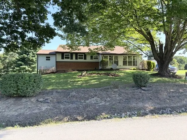 315 Stoughton Rd, Slippery Rock, PA 16057 - #1