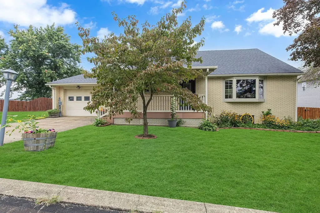 929 Speyer Ave, Monaca, PA 15061 - #1