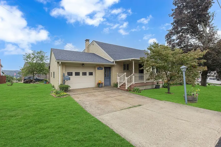 929 Speyer Ave, Monaca, PA 15061 - #2