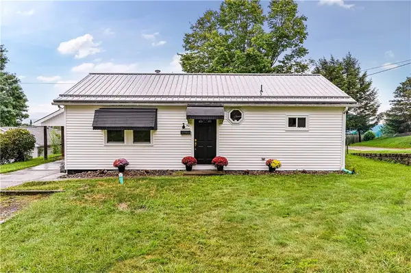40 Viewmont Drive, Latrobe, PA 15650