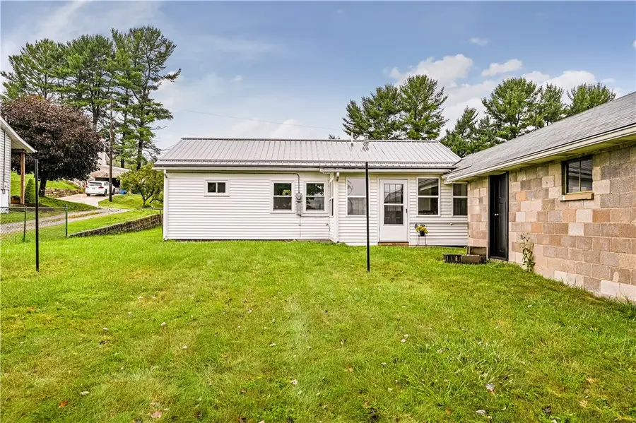 40 Viewmont Drive, Latrobe, PA 15650 - #2