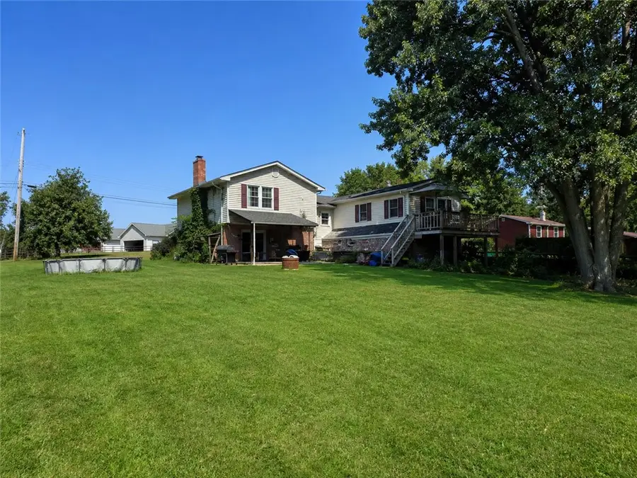 130 Maplehurst Dr, Aliquippa, PA 15001 - #3