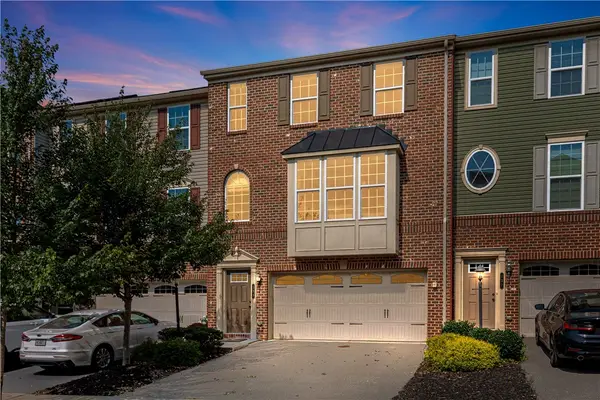 135 Mews Lane, Cranberry Twp, PA 16066