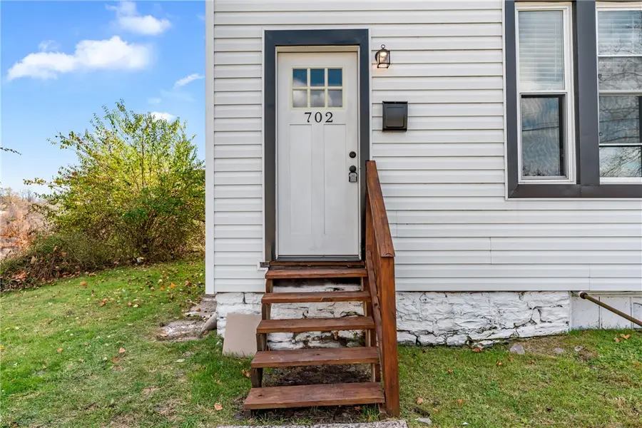702 E 19th Ave, Homestead, PA 15120 - #2