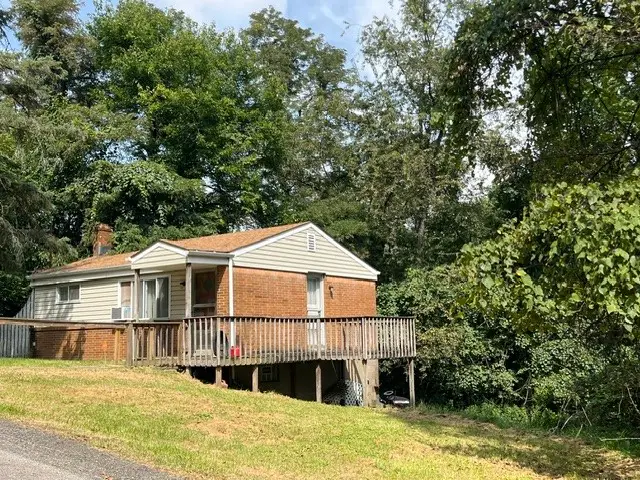 42 Grace St, Kennedy, PA 15136 - #3