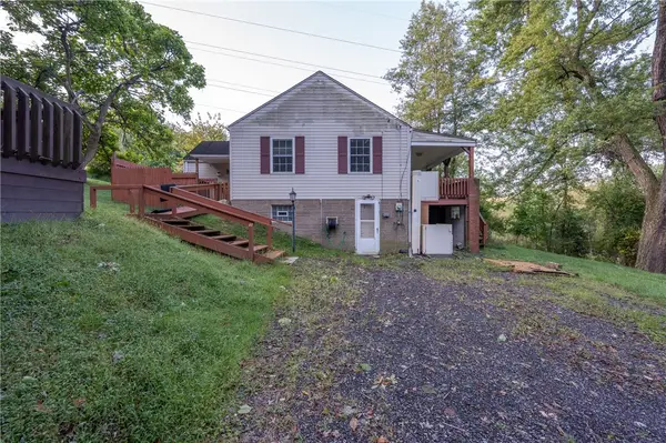 765 Pellis Rd, Greensburg, PA 15601