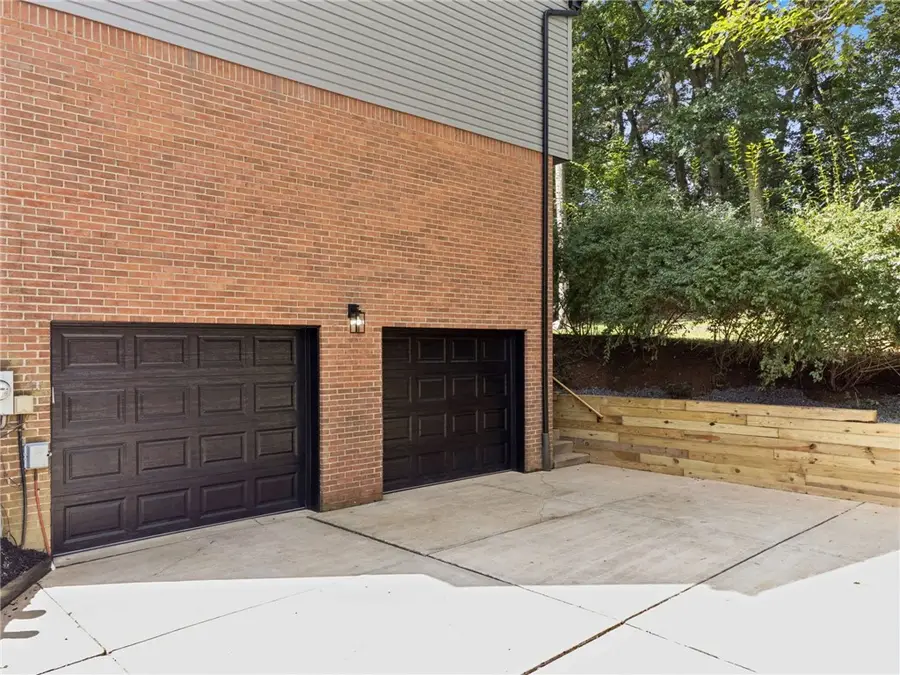 734 Heathergate Dr, Pittsburgh, PA 15238 - #2