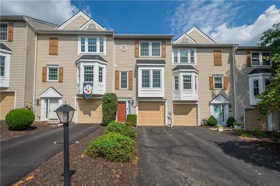 130 Westbrooke Ln, Coraopolis, PA 15108 - #1