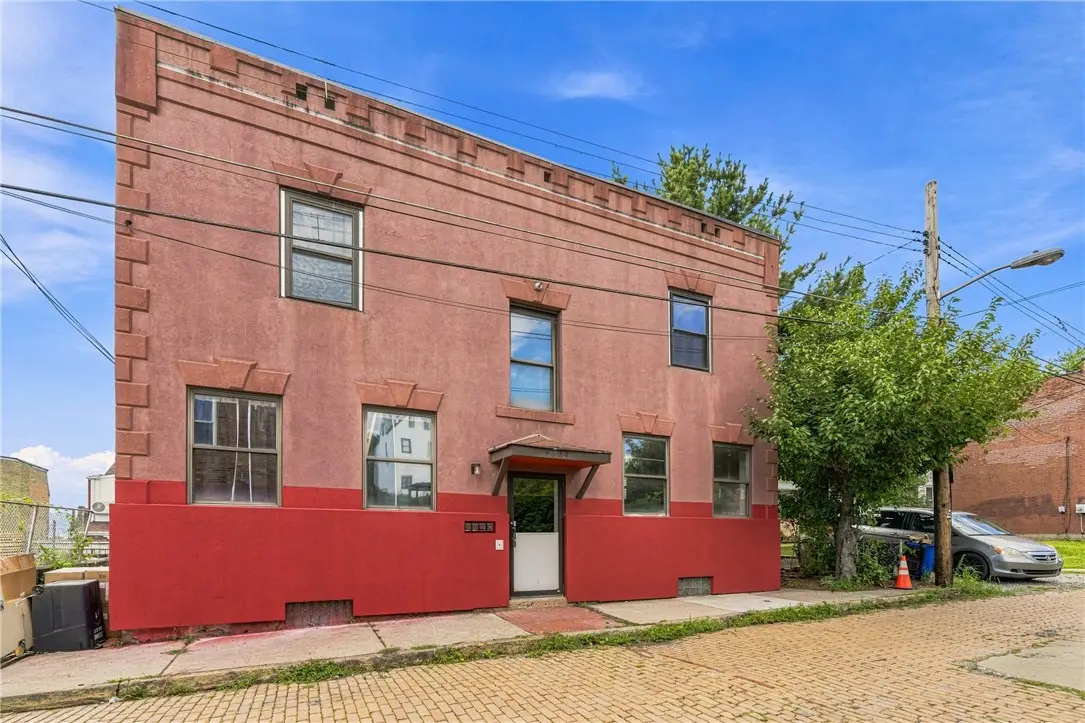 3227 Hardie Way, Pittsburgh, PA 15213 - #1