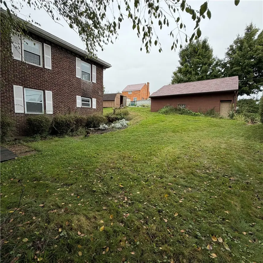 435 Fairway Dr, Pittsburgh, PA 15227 - #2