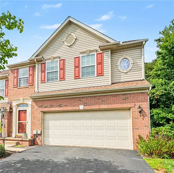 241 Corey Dr, Gibsonia, PA 15044