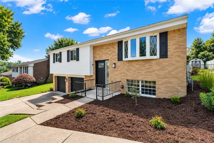 3027 Pitchfork Dr, McKees Rocks, PA 15136 - #2