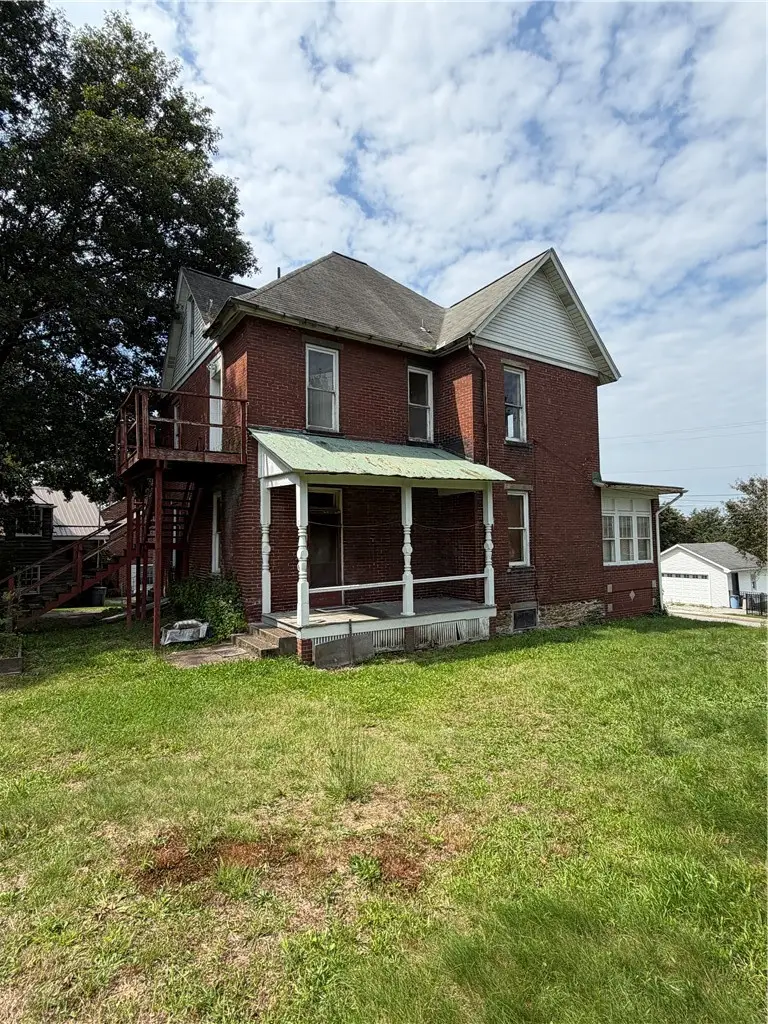 312 N St. Clair Street, Ligonier, PA 15658 - #3