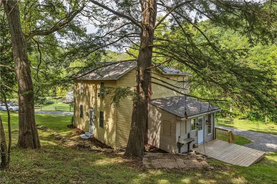 269 Dobson Rd, Mars, PA 16046 - #2