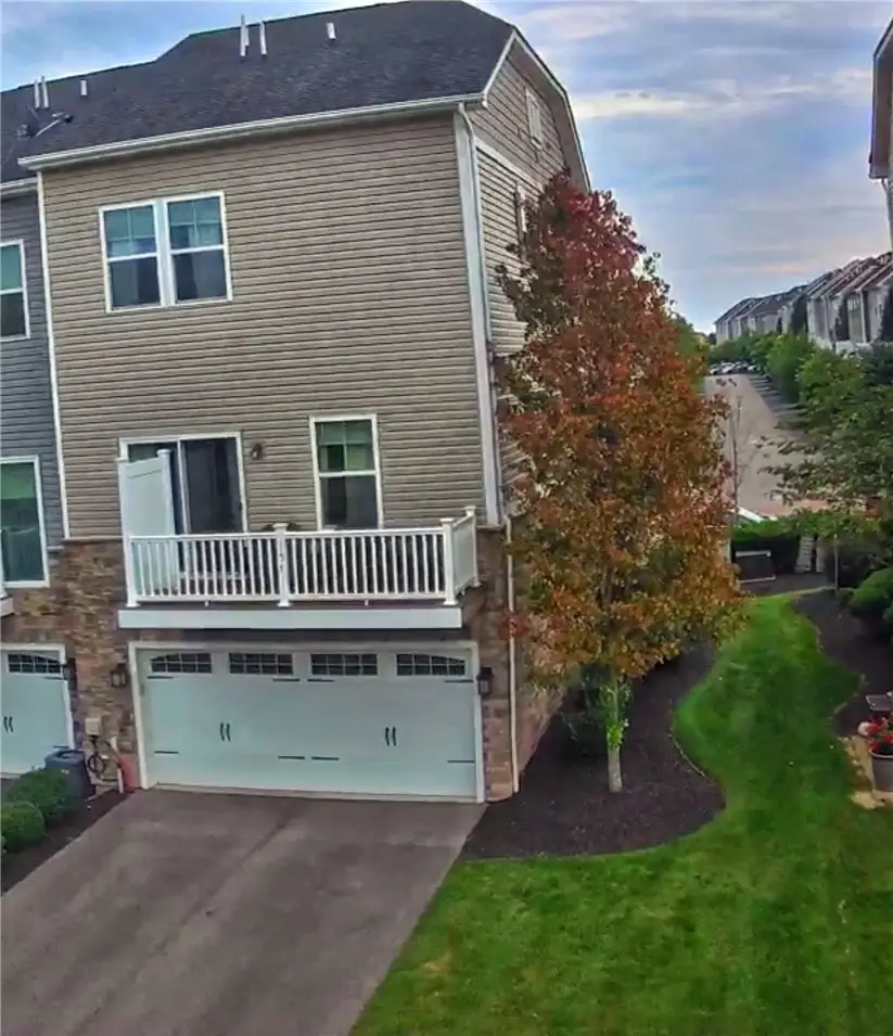157 Bucktail Dr, Cranberry, PA 16066 - #2