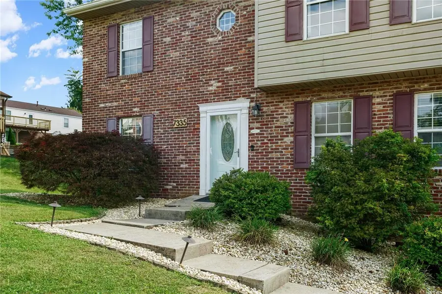7335 Deer Run Cir, Imperial, PA 15126 - #2