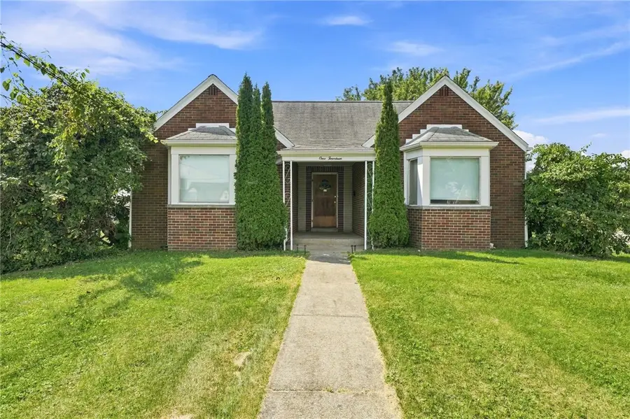 114 Jefferson Dr, Lower Burrell, PA 15068 - #2