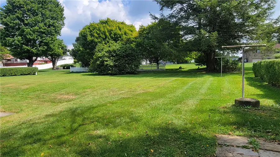 1390 N Center Ave, Somerset, PA 15501 - #3