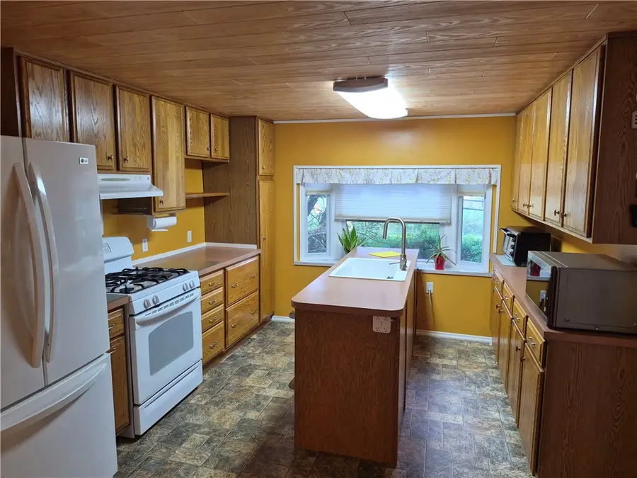 4008 Finleyville Elrama Rd, Finleyville, PA 15332 - #3