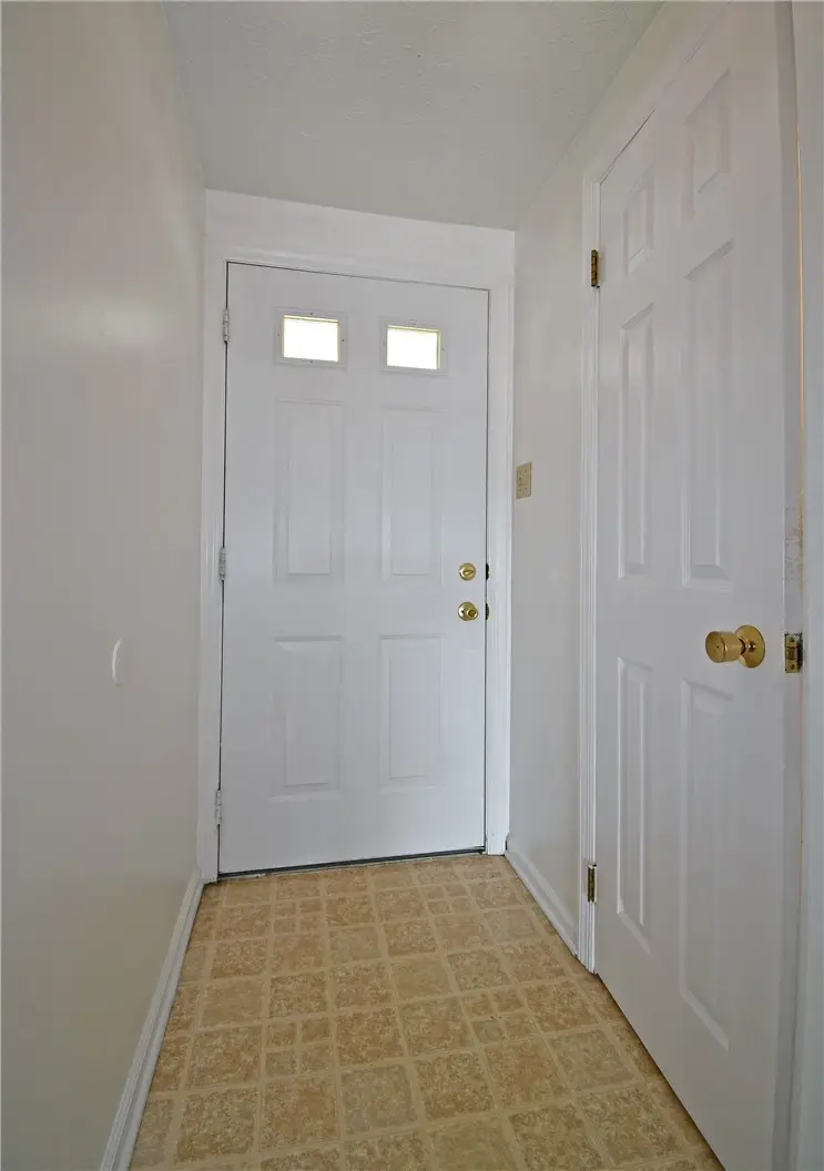 107 Old Village Ln, Bethel Park, PA 15102 - #3