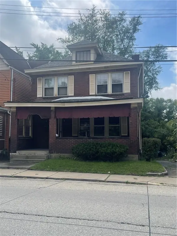 214 Hawkins Ave, Braddock, PA 15104
