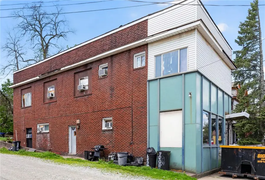 3204 Versailles Ave, McKeesport, PA 15132 - #3