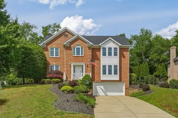 130 Field Club Dr, Mc Kees Rocks, PA 15136