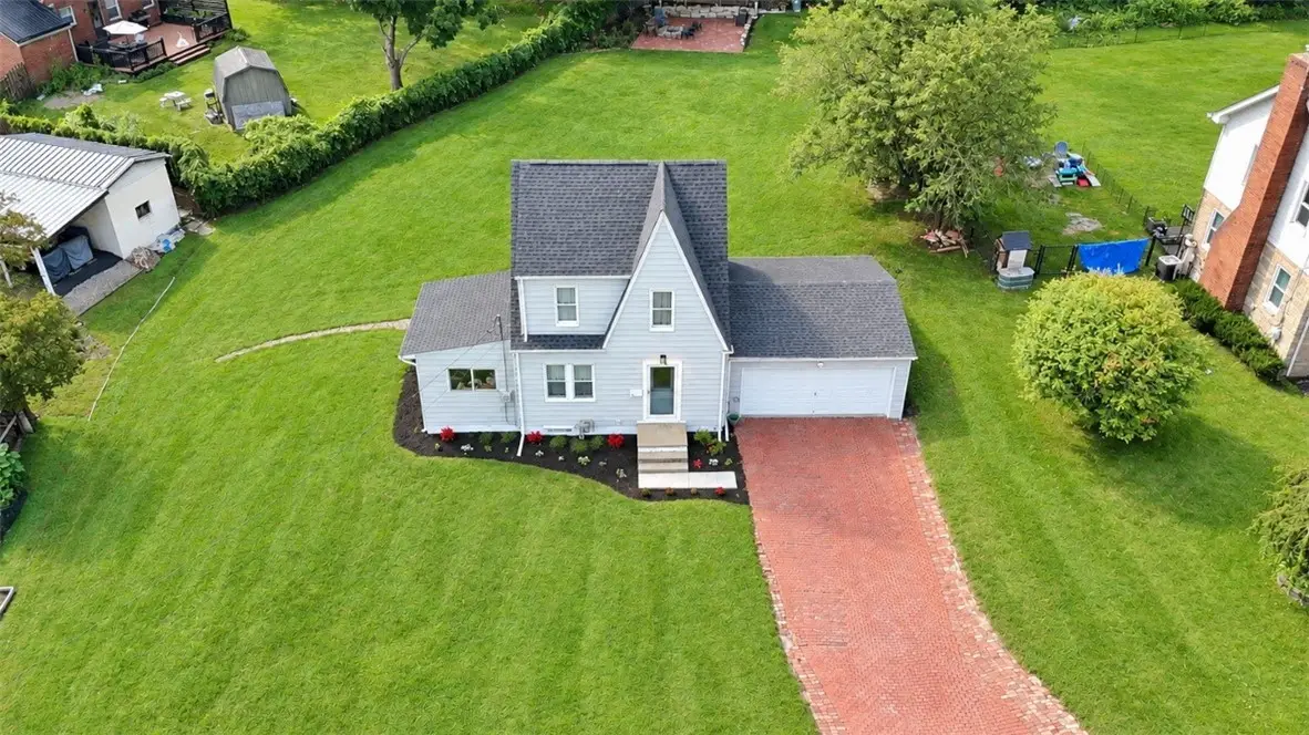 118 Clinton Ave, New Kensington, PA 15068 - #1