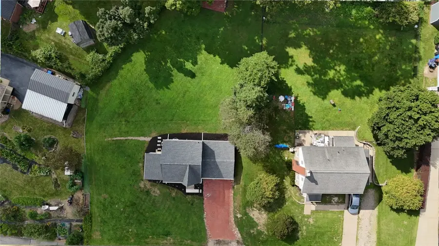 118 Clinton Ave, New Kensington, PA 15068 - #2