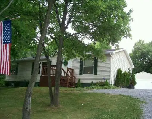 144 Lindy St, Beaver Falls, PA 15010