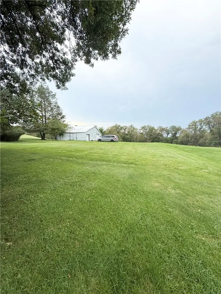 2526 Butler Logan Rd, Tarentum, PA 15084 - #2
