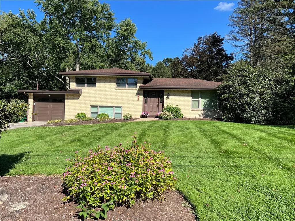 104 Randy Dr, Butler, PA 16002 - #1