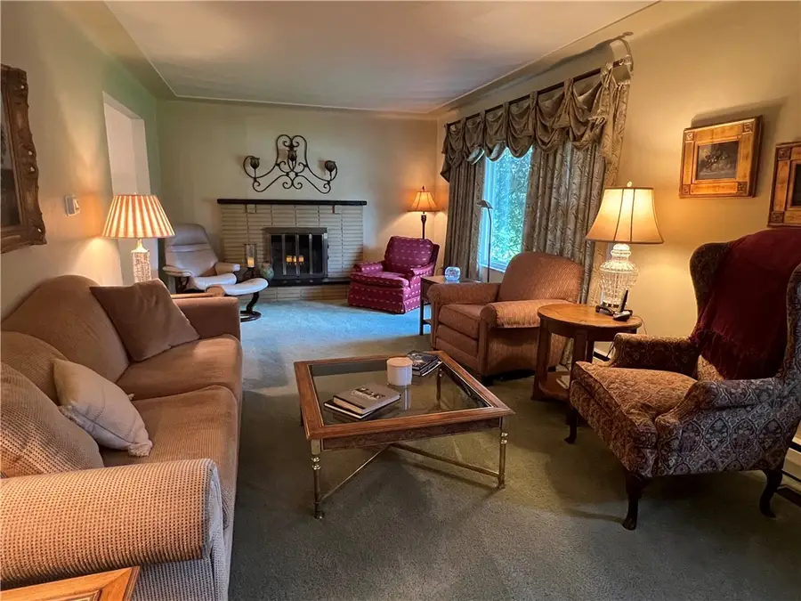 104 Randy Dr, Butler, PA 16002 - #3