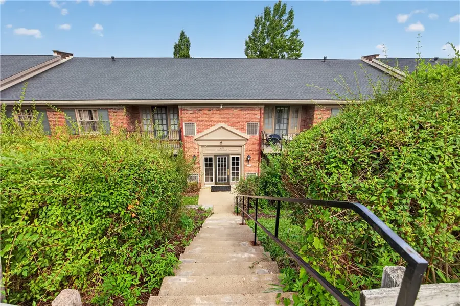 1070 Chatham Park Dr #C, Pittsburgh, PA 15216 - #3