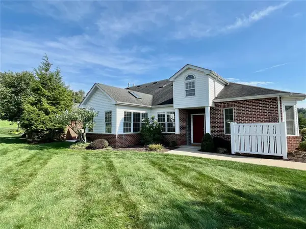 2902 Ambassador Lane, Valencia, PA 16059