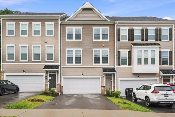 111 Sweetwater Drive, Coraopolis, PA 15108