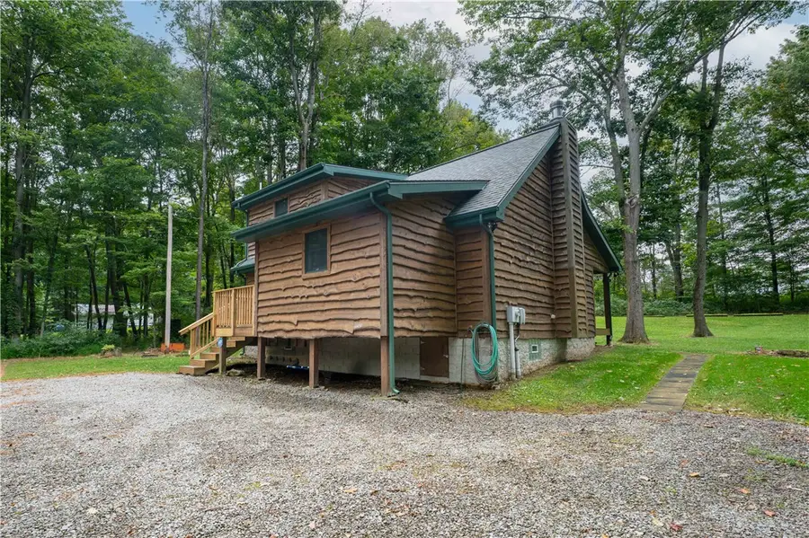 121 Apple St, Normalville, PA 15469 - #2