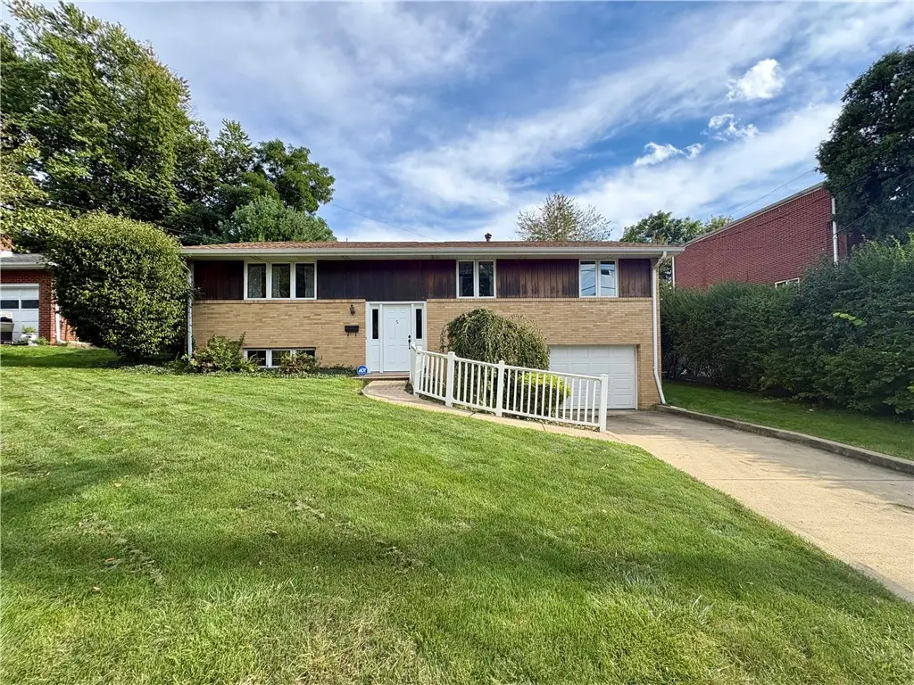 5 Fairlawn Blvd, Zelienople, PA 16063 - #1