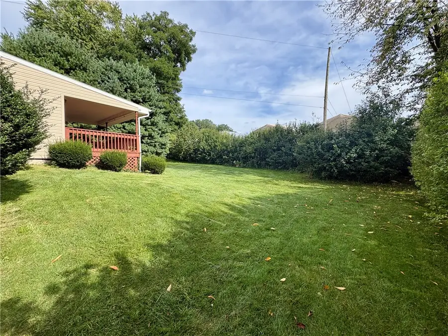 5 Fairlawn Blvd, Zelienople, PA 16063 - #2