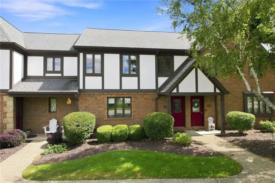 1606 Stone Mansion Dr, Sewickley, PA 15143 - #1