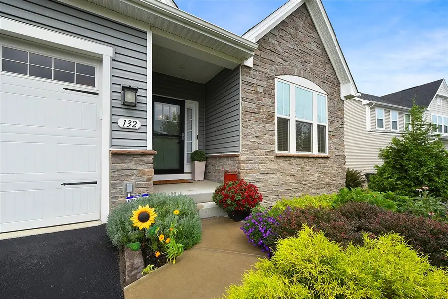 132 Marquis Dr, Eighty Four, PA 15330 - #2