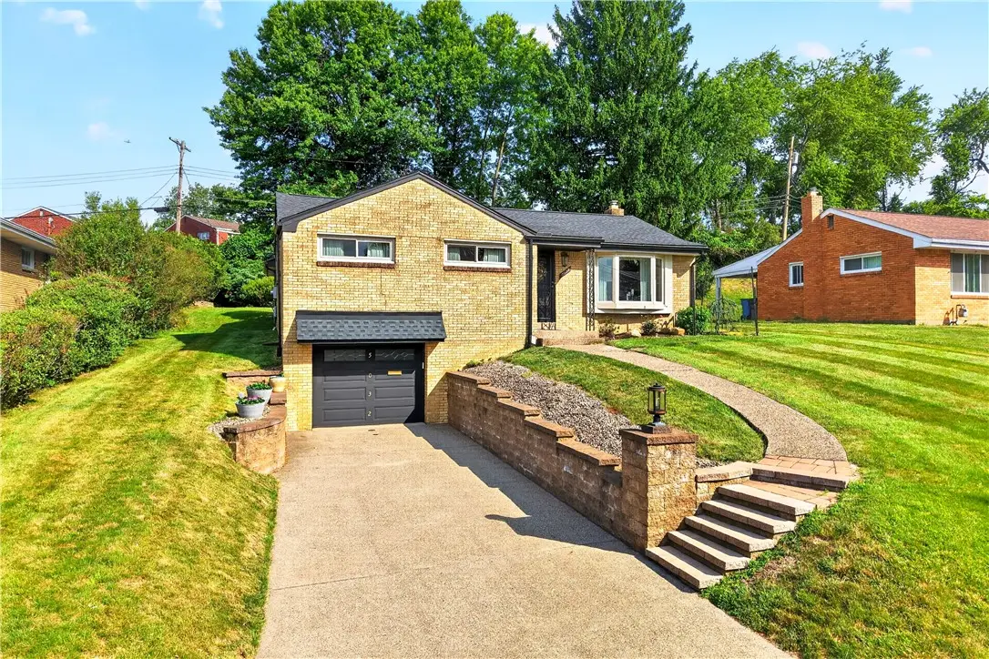 5032 Azalea Dr, Pittsburgh, PA 15236 - #1